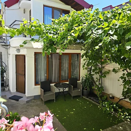 Casa Eladi Δωμάτια σε οικογενειακή κατοικία Eforie Sud (Constanta)