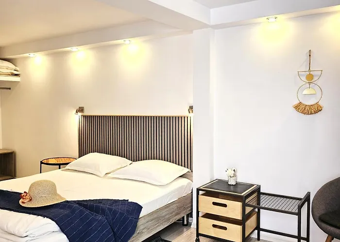 Δωμάτια σε οικογενειακή κατοικία Casa Eladi *